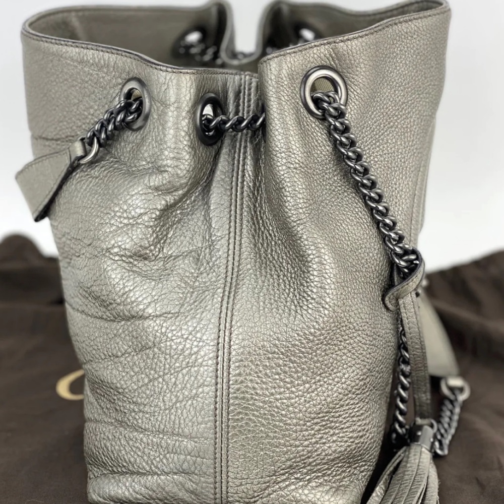 Authentic Gucci handbag in pewter - Picture 7 of 15